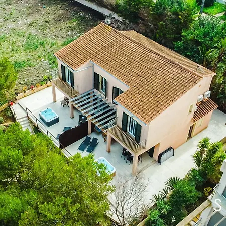 Cala Mendia House 2 By Slow Holiday home *